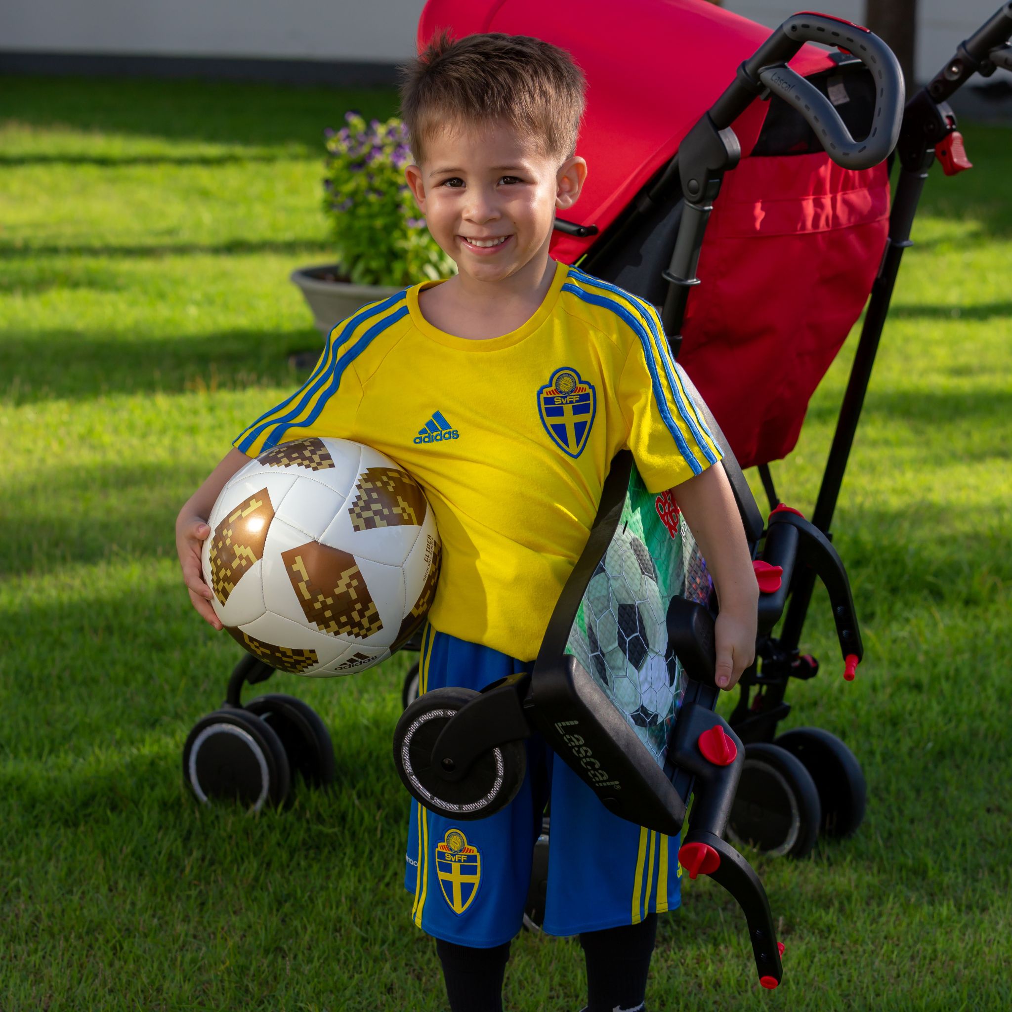 lascal-buggyboard-maxi-football-trittbrett-gr-n-universal image 3