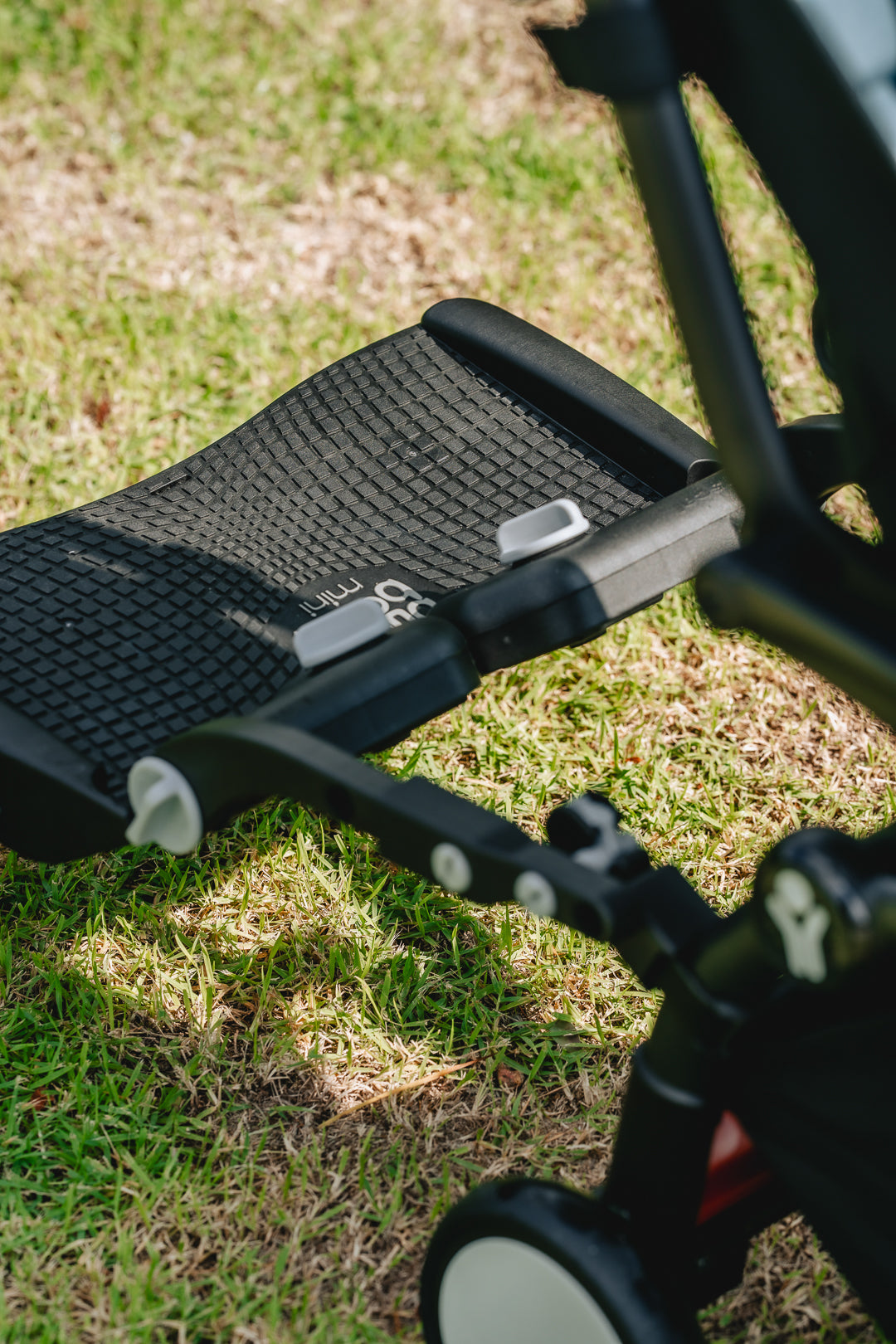lascal-buggyboard-mini-3d-trittbrett-grau-f-r-kinderwagen image 6